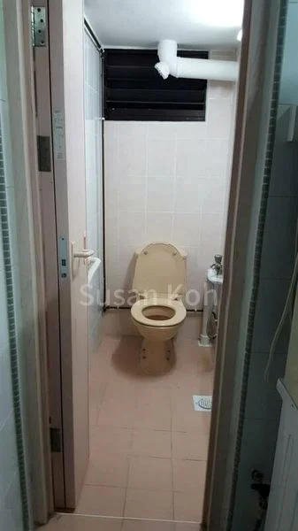 4 Room (4NG) HDB for Rent in  52 New Upper Changi Road - Image 2