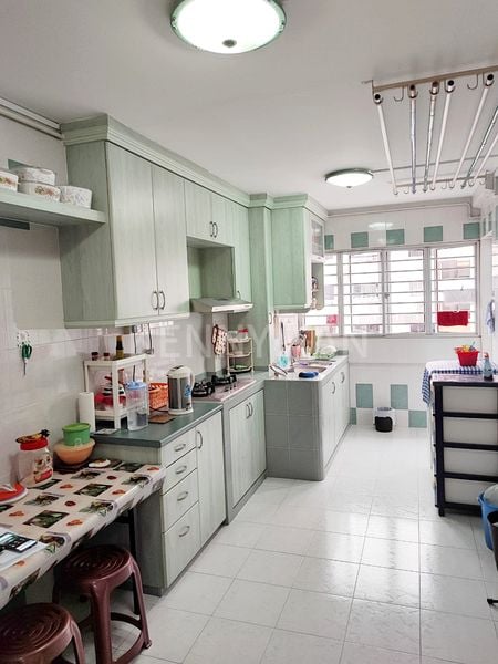 Common Room (HDB) for Rent in  243 Tampines Street 21 - Image 6