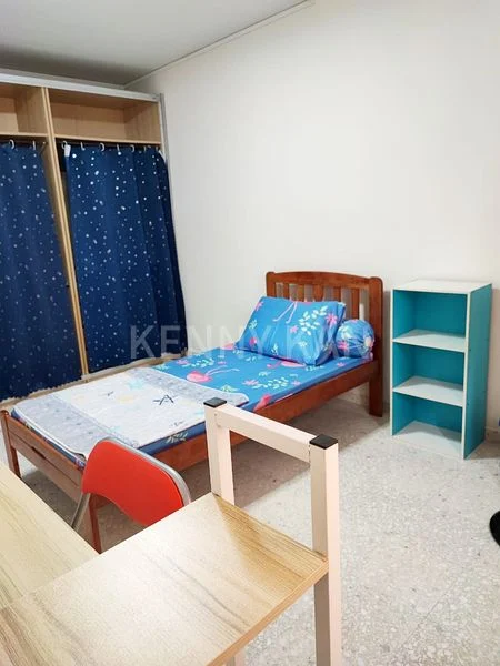 Common Room (HDB) for Rent in  243 Tampines Street 21 - Image 2