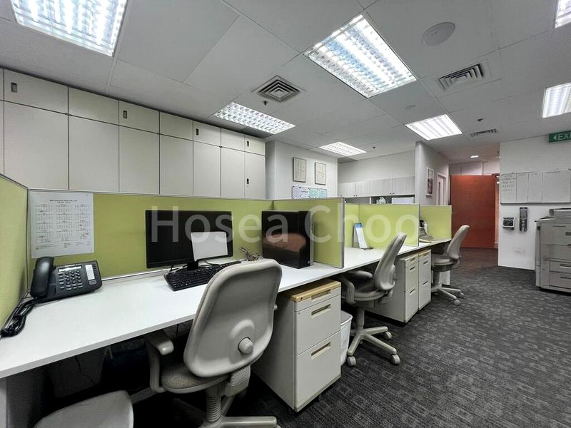 Office for Rent: International Plaza - Image 1