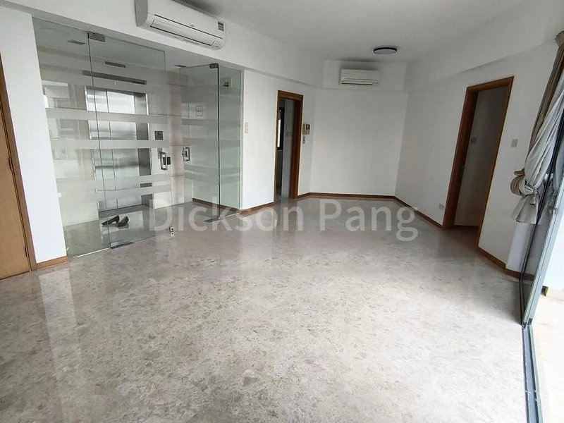 4 Bed Condo for Rent in  Urbana - Image 8