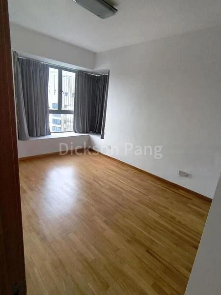 4 Bed Condo for Rent in  Urbana - Image 10