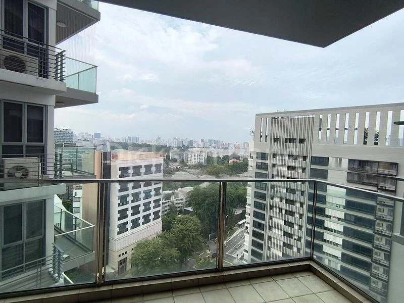 4 Bed Condo for Rent in  Urbana - Image 4