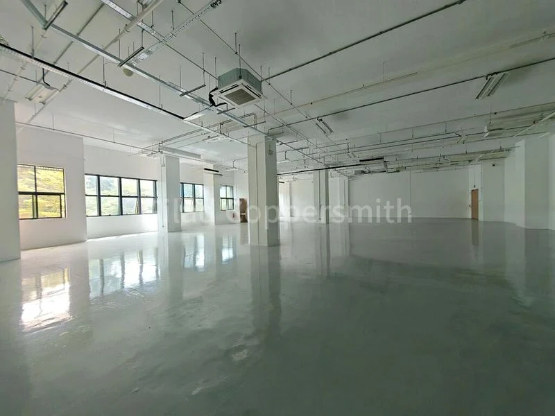 Light Industrial (B1) for Rent: Interlocal Centre - Image 18