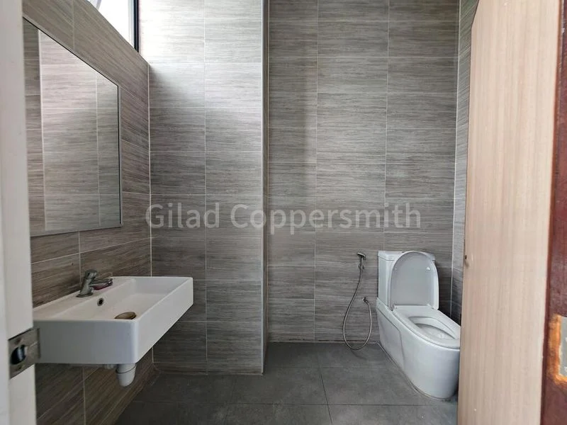 Light Industrial (B1) for Rent: Interlocal Centre - Image 6