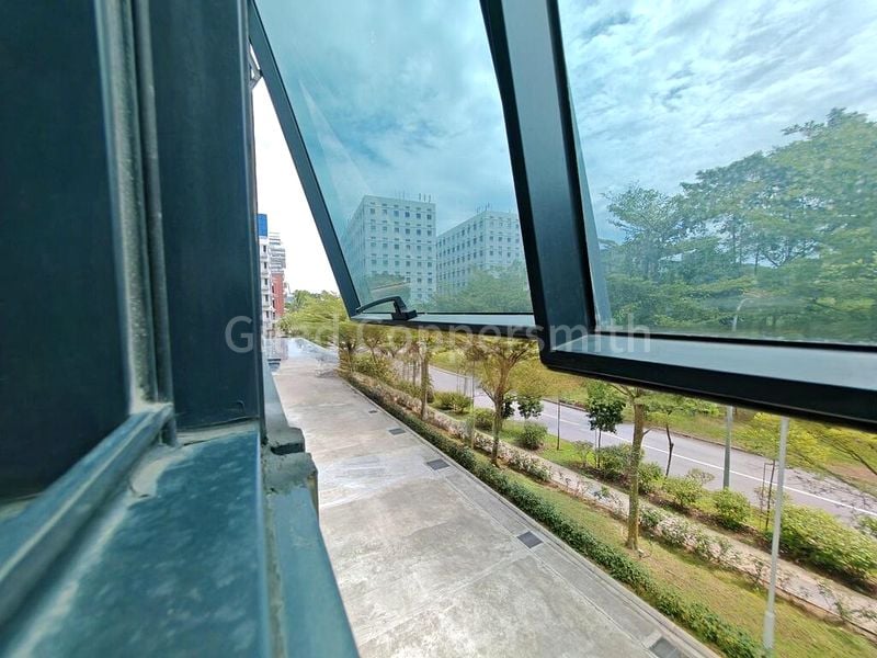 Light Industrial (B1) for Rent: Interlocal Centre - Image 16