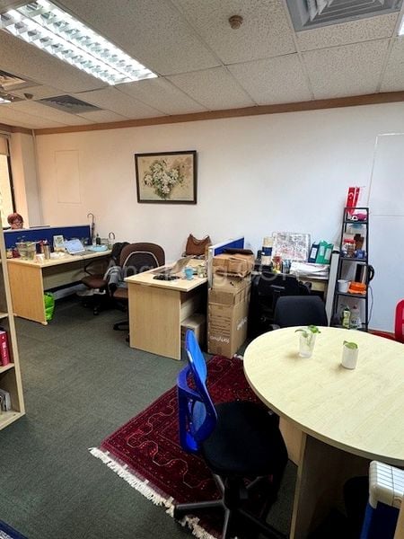 Office for Rent in  Tong Eng Building - Image 7