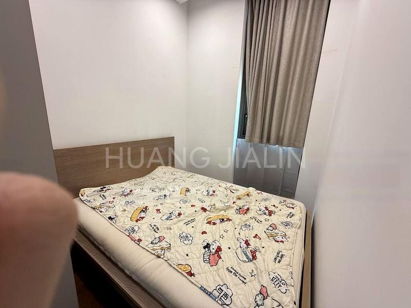 2 Bed Condo for Rent in 8 Hullet - Image 5