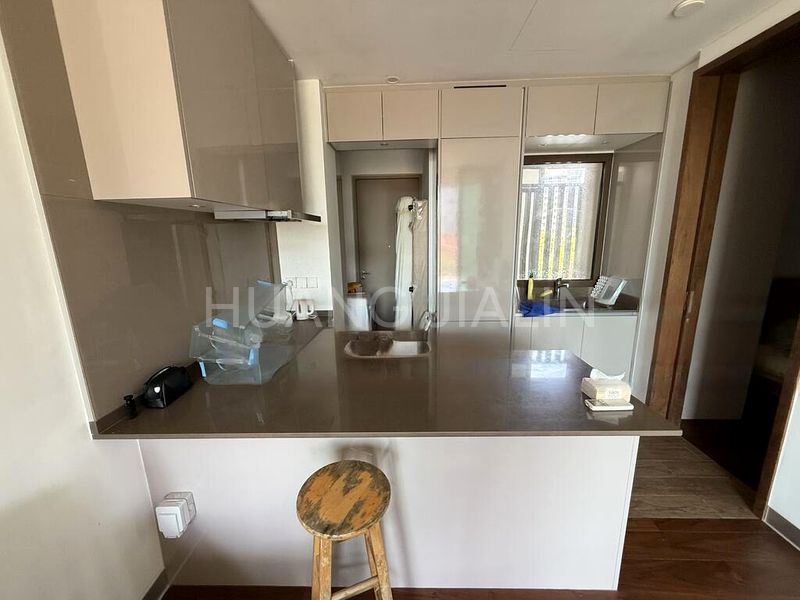 2 Bed Condo for Rent in 8 Hullet - Image 8