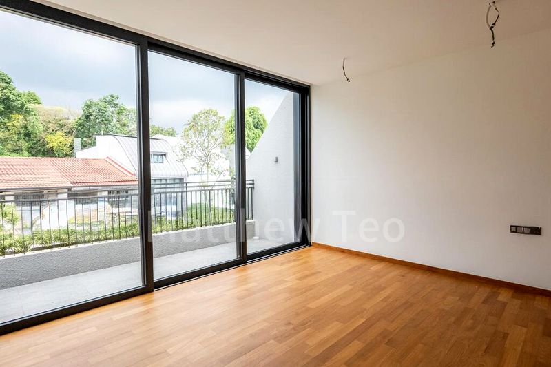 5 Bed Terraced House (Landed) for Sale in  Regent Villas - Image 3