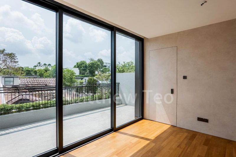 5 Bed Terraced House (Landed) for Sale in  Regent Villas - Image 5