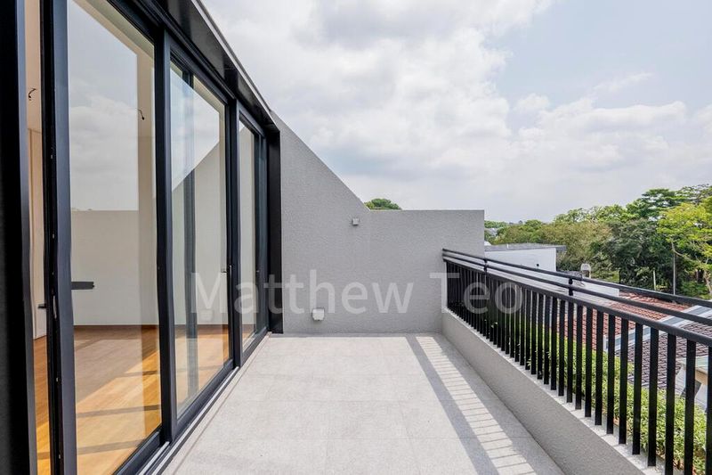 5 Bed Terraced House (Landed) for Sale in  Regent Villas - Image 6