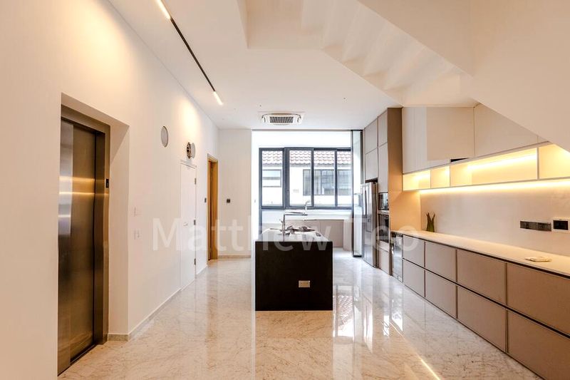 5 Bed Terraced House (Landed) for Sale in  Regent Villas - Image 15