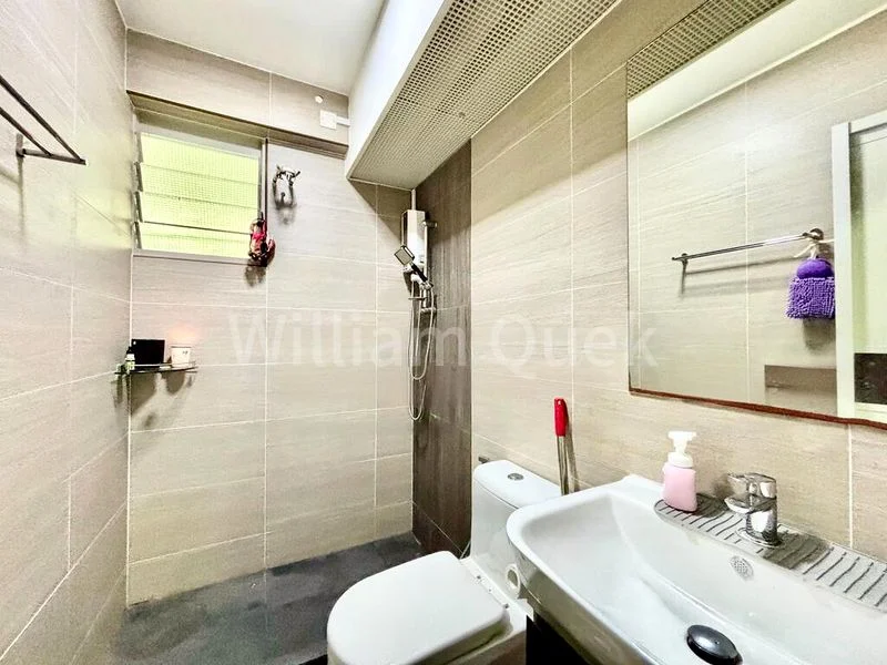 Premium HDB for Sale in 271C Sengkang Central - Image 4