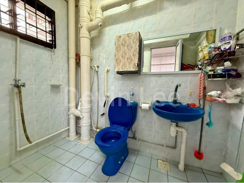 Common Room (HDB) for Rent in  958 Hougang Street 91 - Image 3
