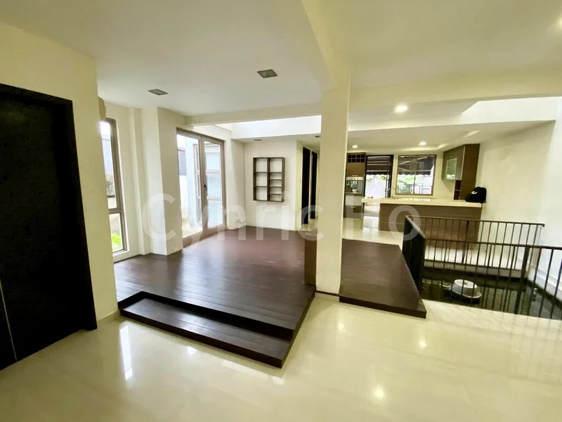 4 Bed Terraced House (Landed) for Sale in  Hillview Garden Estate - Image 3