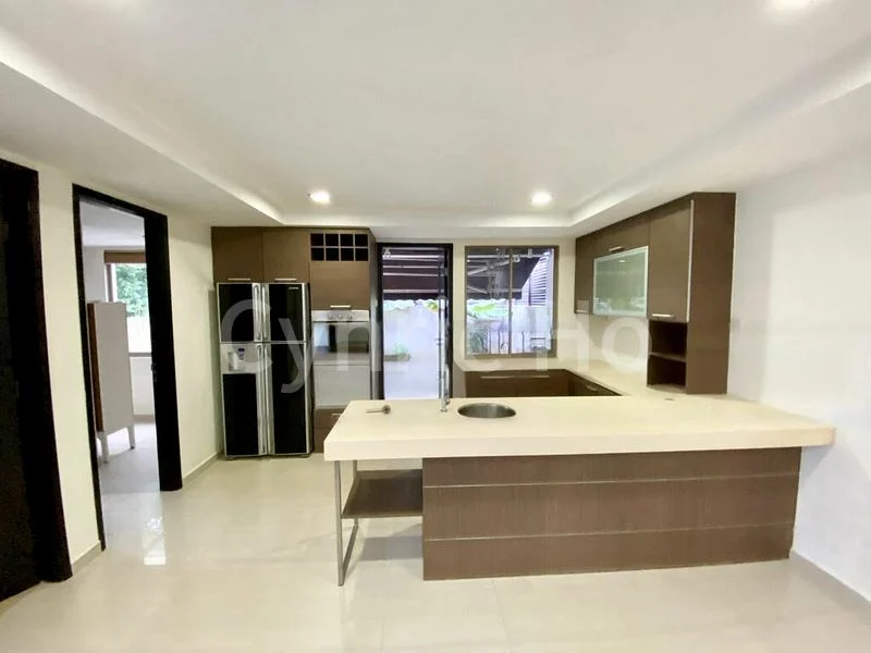 4 Bed Terraced House (Landed) for Sale in  Hillview Garden Estate - Image 7