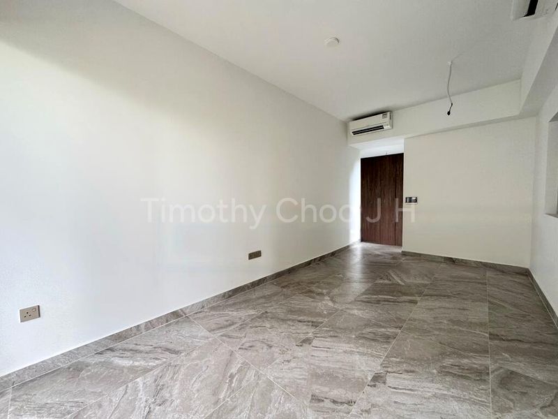 3 Bed Condo for Sale in  The Commodore - Image 11