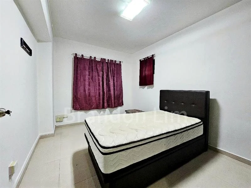 5 Room (5I) HDB for Rent in  10 Lorong 7 Toa Payoh - Image 4