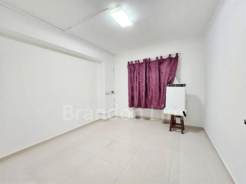 5 Room (5I) HDB for Rent in  10 Lorong 7 Toa Payoh - Image 5