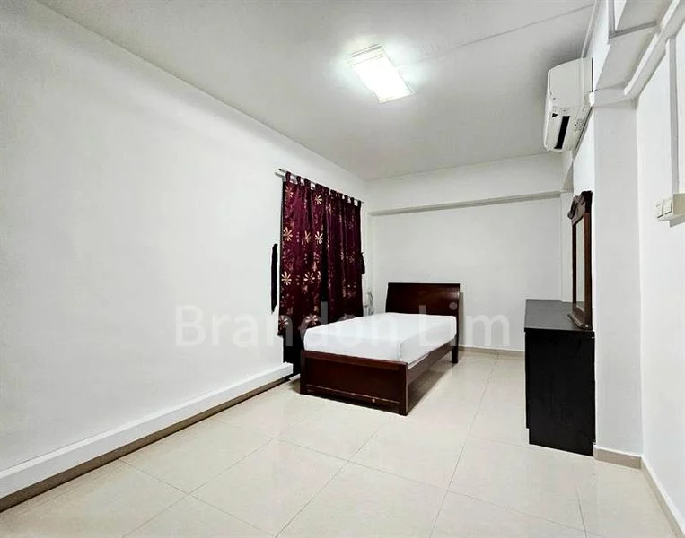 5 Room (5I) HDB for Rent in  10 Lorong 7 Toa Payoh - Image 3