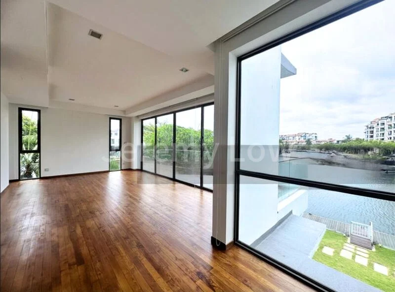 8 Bed Bungalow (Landed) for Rent in  Paradise Island - Image 6