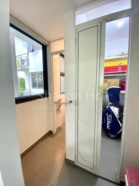 3 Bed Executive Condo for Sale in  The Rainforest - Image 11