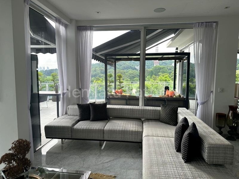 5 Bed Condo for Sale in  Turquoise - Image 3