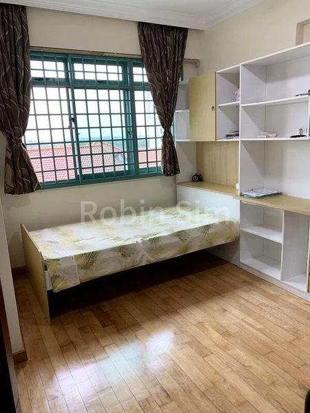 3 Bed Condo for Rent in  Changi Court - Image 1