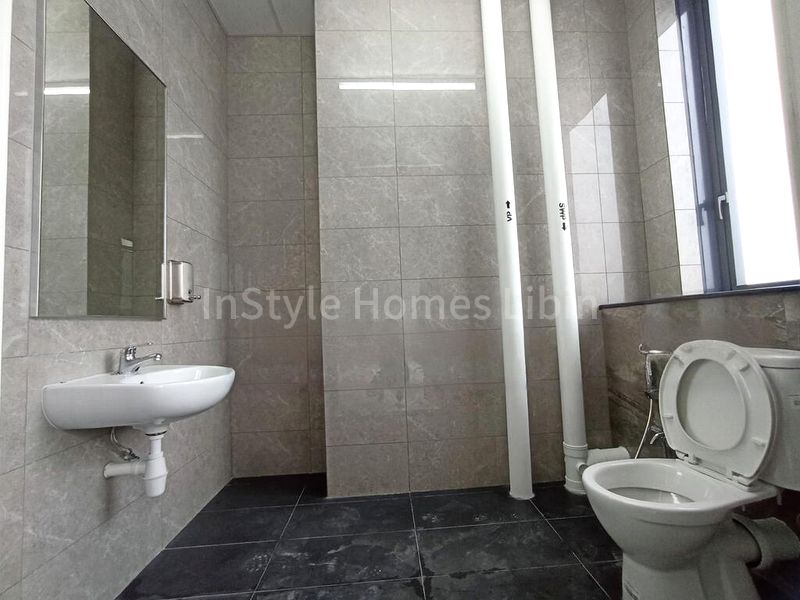 REVV: 3,500 Sq Ft Factory / Workshop (B2) for Sale: Unit 2, Foundry Road Industrial Complex - Image 9