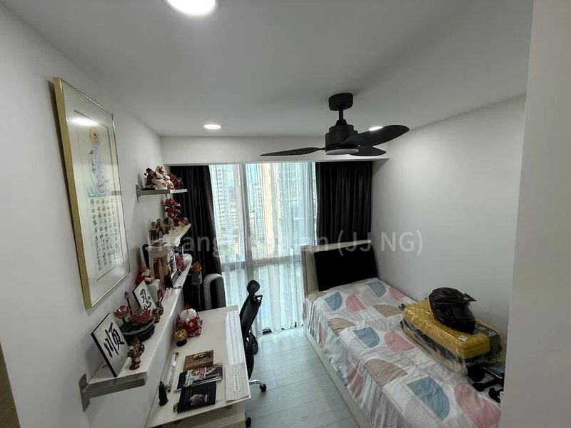 3 Bed Executive Condo for Sale in  The Terrace - Image 4