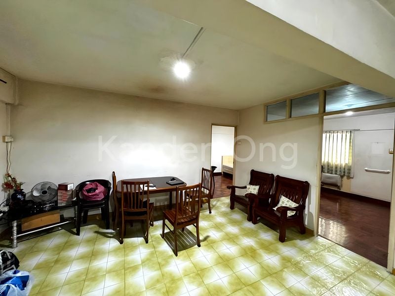 3 Room (3NG) HDB for Sale in 585 Ang Mo Kio Avenue 3 - Image 1