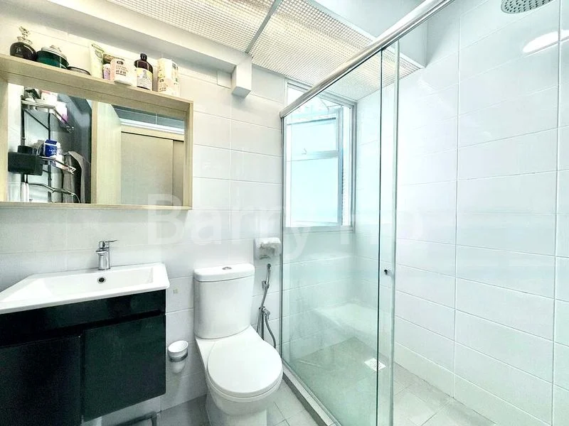 4 Room (4A) HDB for Sale in  130B Lorong 1 Toa Payoh - Image 8