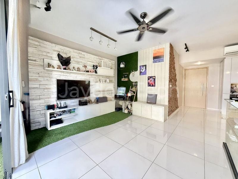 3 Bed Executive Condo for Sale in  Twin Waterfalls - Image 2