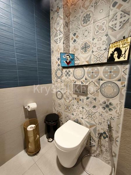 Office for Rent: A Vibrant, Spacious Deluxe Shophouse w/ Lift Access in CBD - Image 13