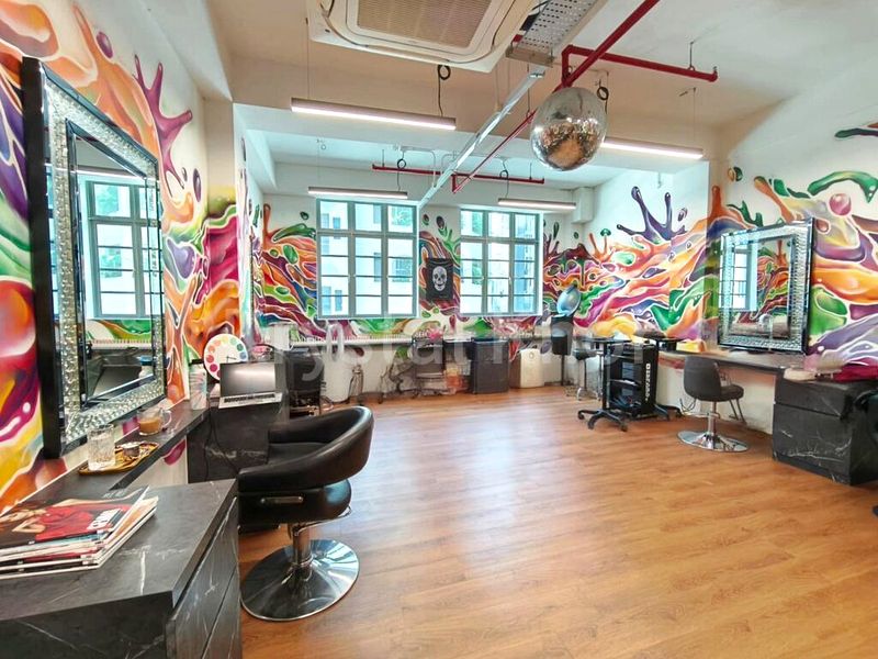 Office for Rent: A Vibrant, Spacious Deluxe Shophouse w/ Lift Access in CBD - Image 4