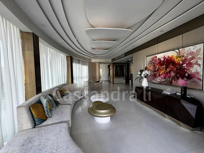 4 Bed Condo for Rent in  Cliveden At Grange - Image 5