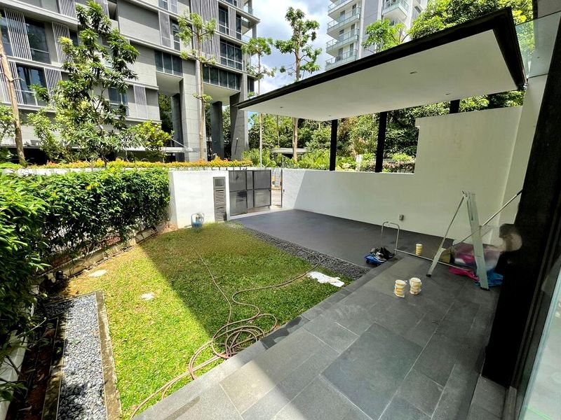 5 Bed Semi-Detached House (Landed) for Sale in  Paterson Suites - Image 8