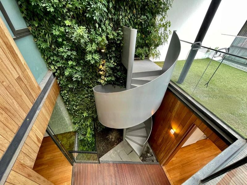 5 Bed Semi-Detached House (Landed) for Sale in  Paterson Suites - Image 10