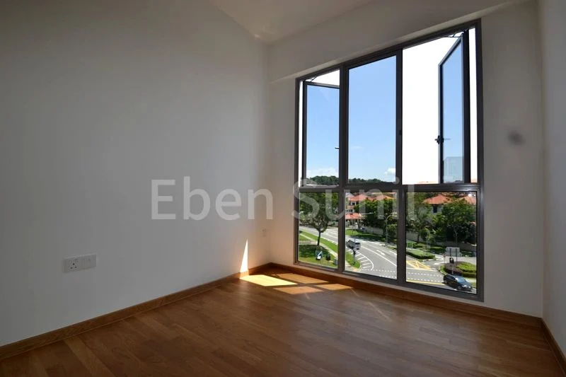 2 Bed Apartment (Condo) for Sale in  Harbour View Gardens - Image 2