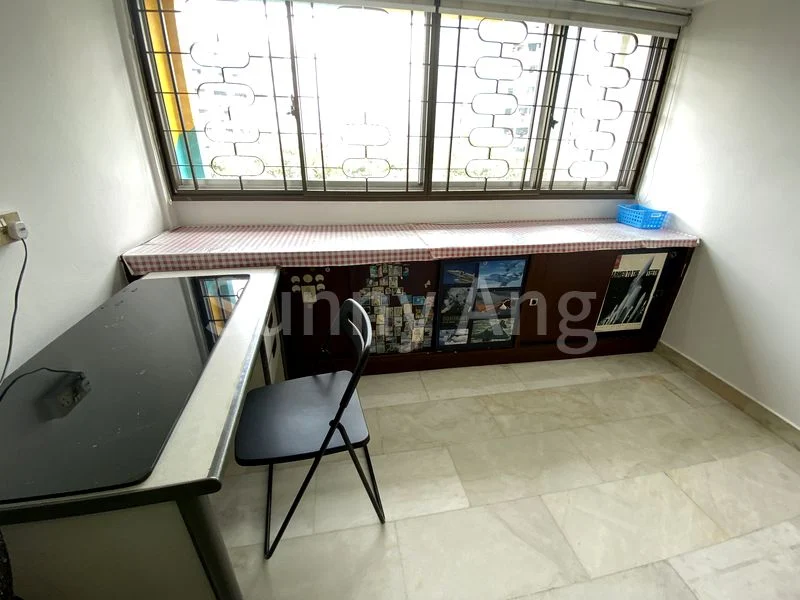 Common Room (HDB) for Rent in  320 Jurong East Street 31 - Image 15