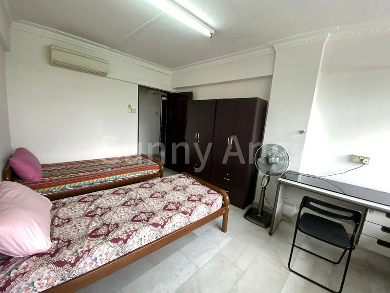 Common Room (HDB) for Rent in  320 Jurong East Street 31 - Image 5