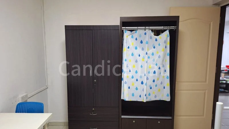 4 Room (4S) HDB for Rent in  672 Hougang Avenue 8 - Image 1