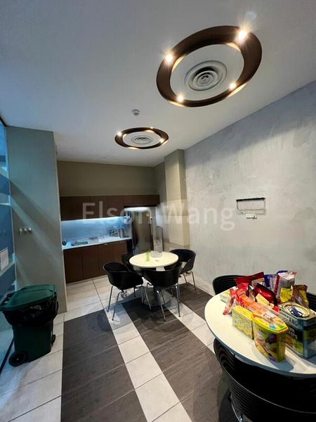 Office for Rent: Fullion Building - Image 2