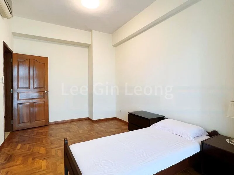 3+1 Bed Condo for Sale in  Leonie Gardens - Image 10