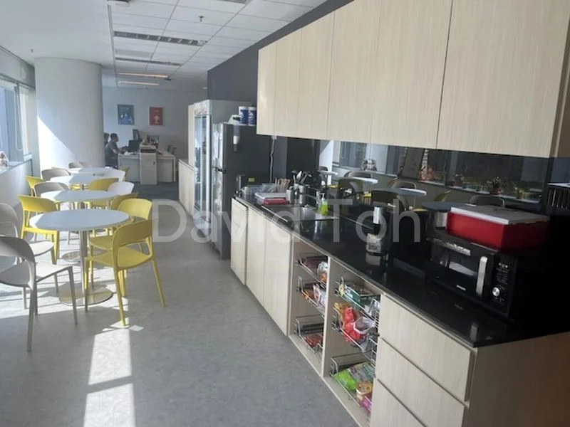 Office for Rent: Suntec City Tower - Image 1