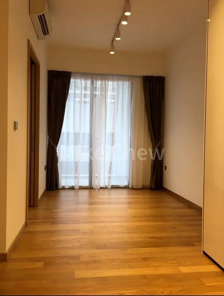 1 Bed Apartment (Condo) for Sale in  26 Newton - Image 2