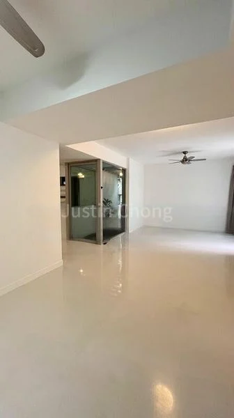 3 Bed Condo for Sale in  One Amber - Image 7