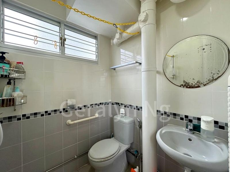 4 Room (4NG) HDB for Sale in 56 Chai Chee Drive - Image 11