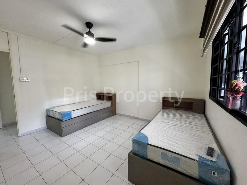 Master Room (HDB) for Rent in  132 Geylang East Avenue 1 - Image 3